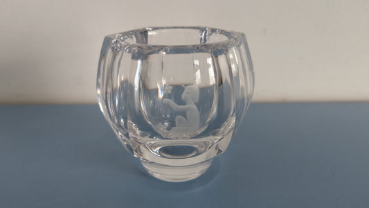 Kosta Boda - Kuvioetsattu Kristallinen Tuikkukippo (1745/1001)