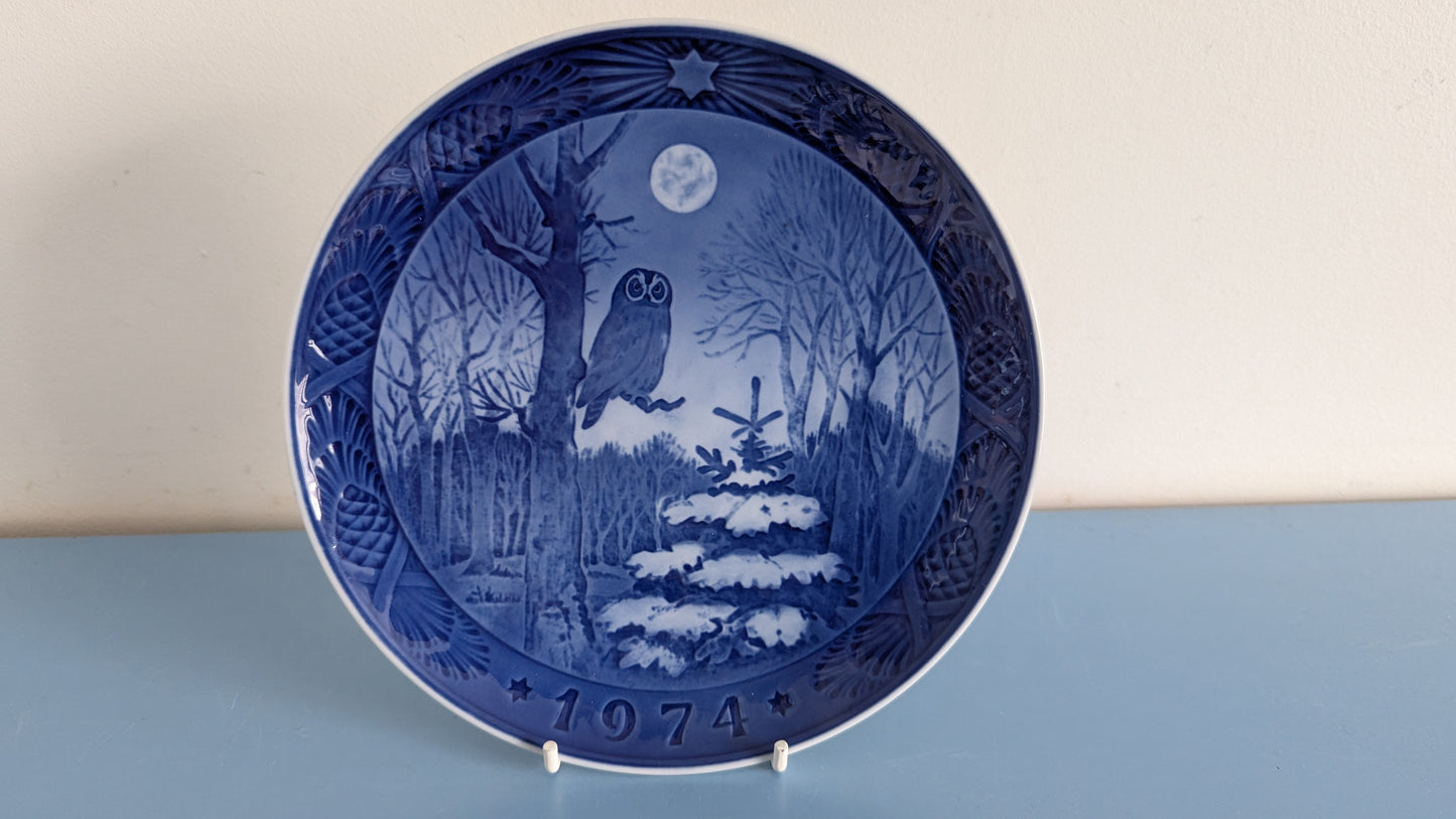 Royal Copenhagen - Winter Twilight Joululautanen 1974 (Kaj Lange)