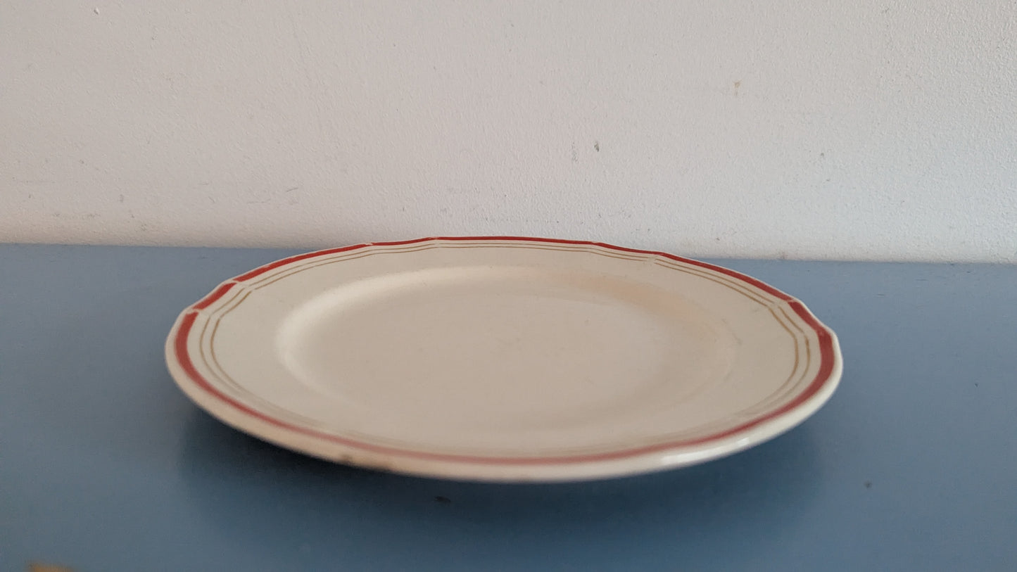 Arabia Martta Leivoslautanen / Leipälautanen (1942-1954)