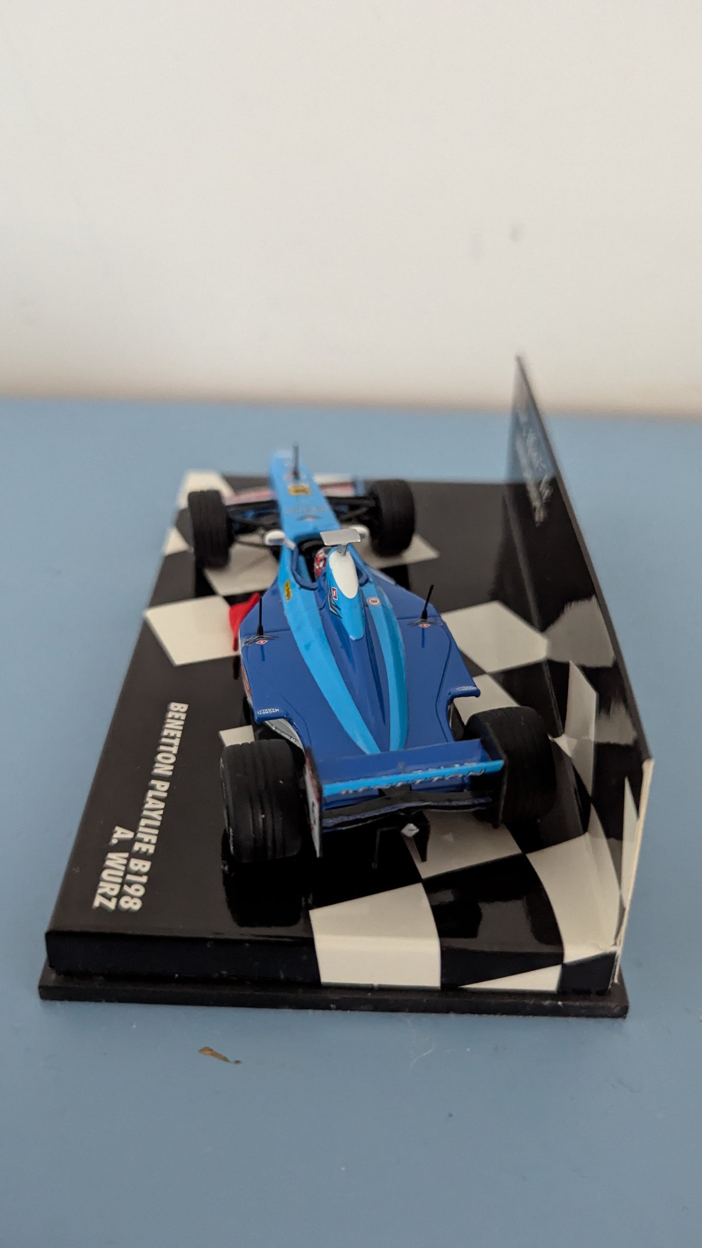 MiniChamps - Benetton Playlife B198 / Alexander Wurz (Alkuperäisessä Paketissa)
