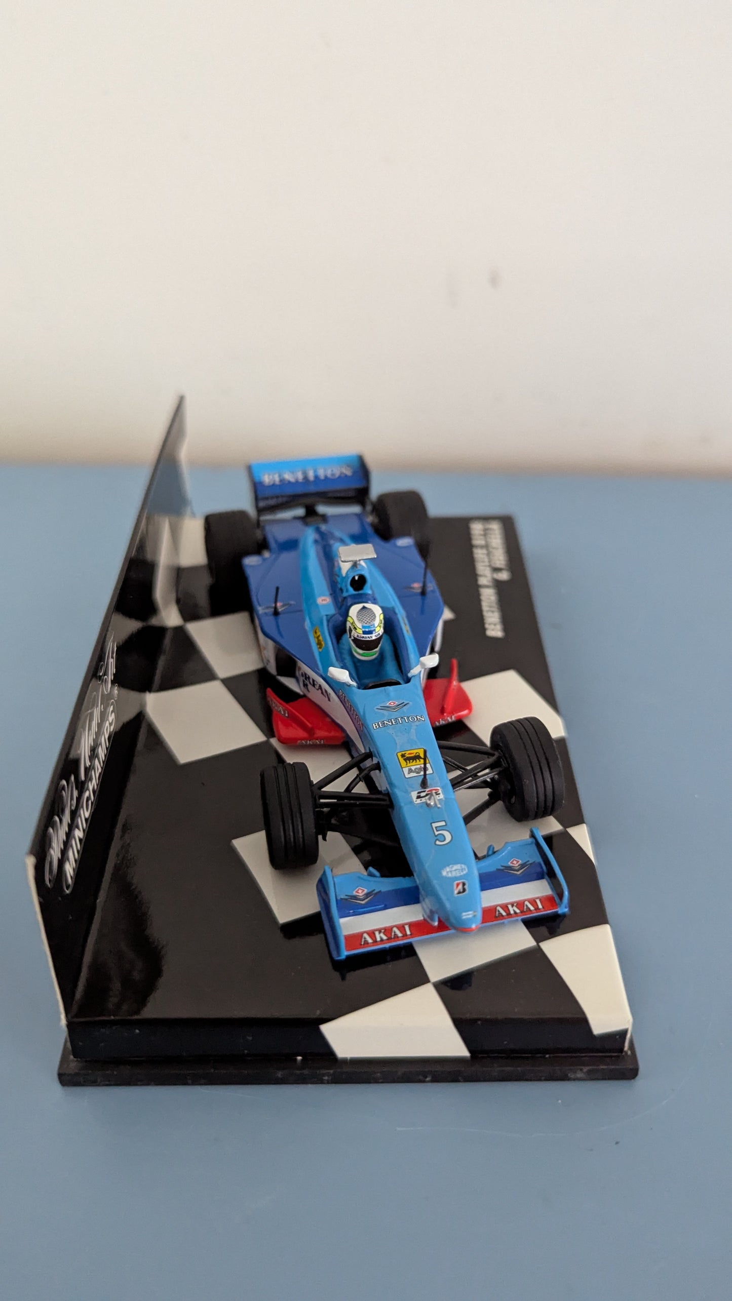 MiniChamps - Benetton Playlife B198 / Giancarlo Fisichella (Alk. Paketissa)