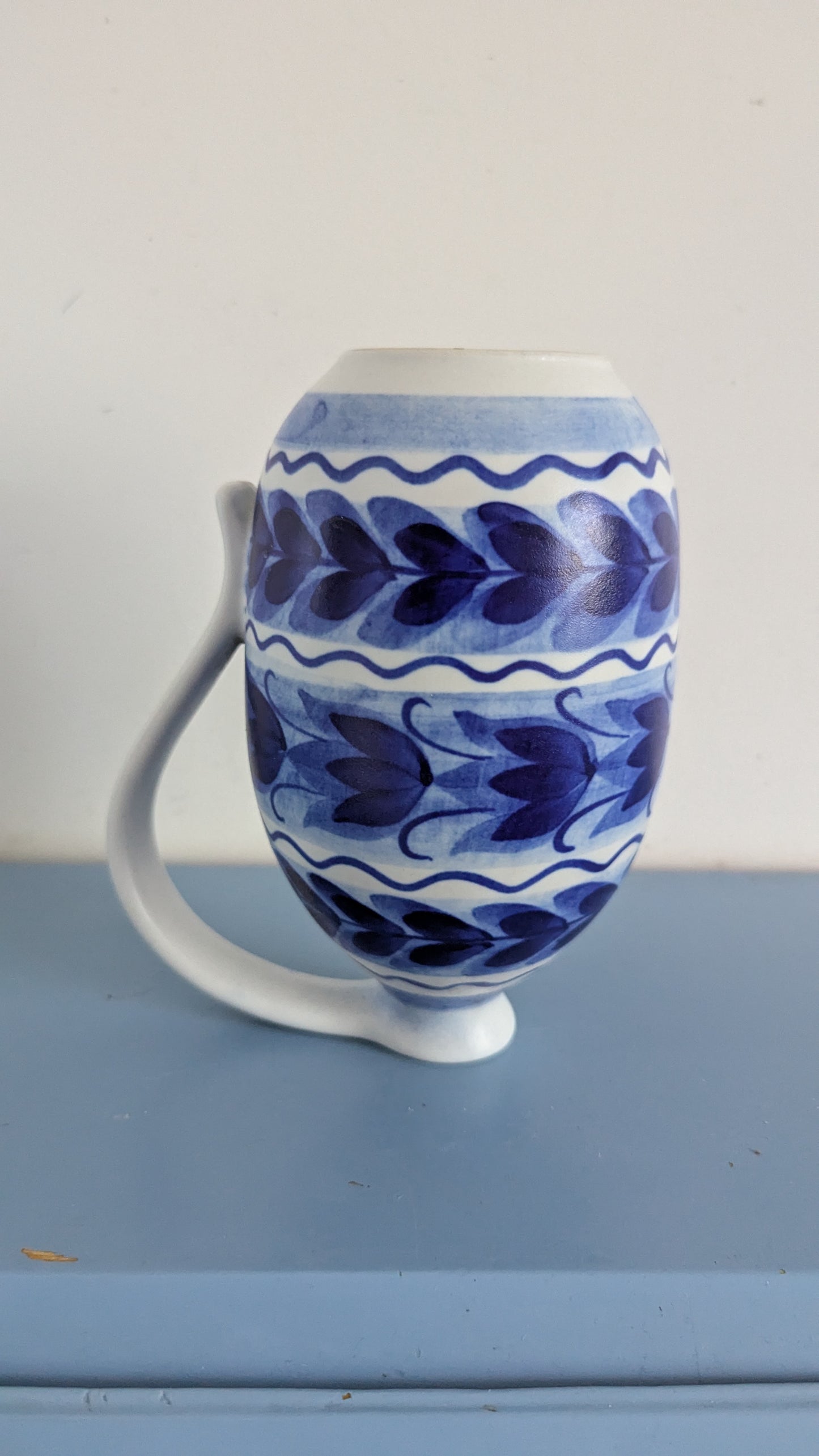 Arabia Käsinmaalattu Kannu / Kaadin / Ruukku (1964-1971, Signeerattu S.E.O)