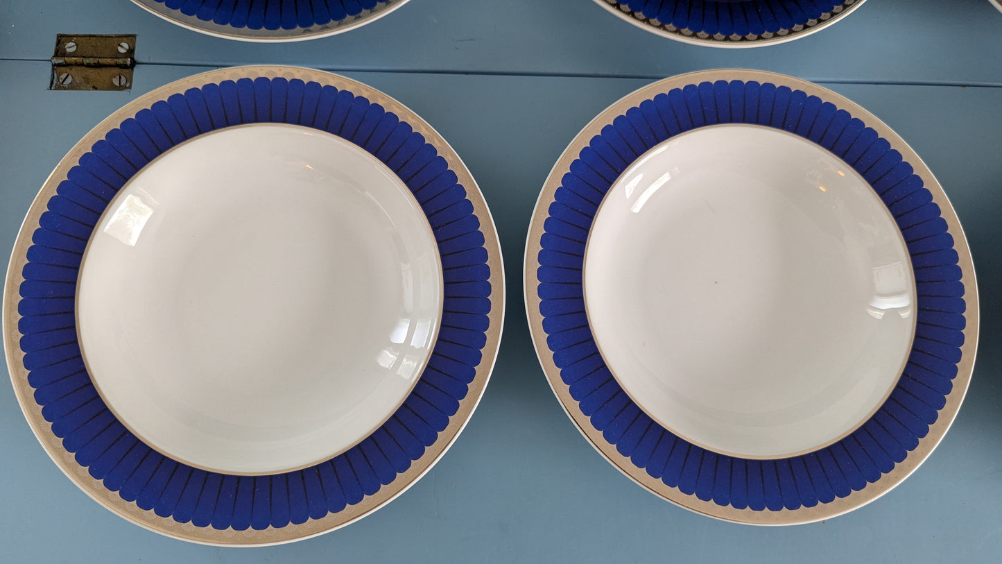 Christineholm / Apilanlehti - Marianne Keittolautanen (6kpl, Sigvard Bernadotte)