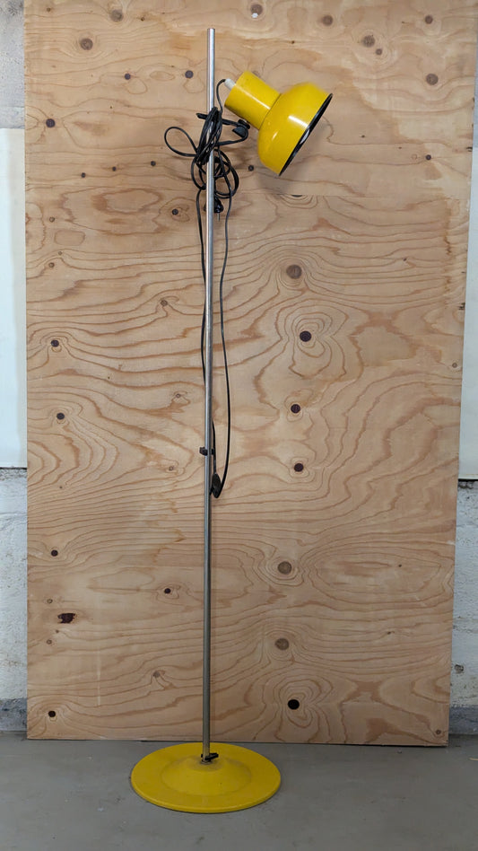 Keltainen Jalkalamppu (Korkeus: 130cm)