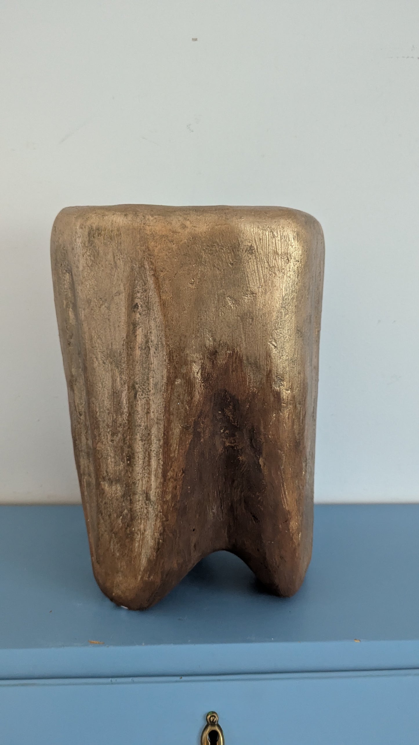 Kalevi Sundell - Politiikon Viisaudenhammas (Signeerattu Kipsiveistos 1991)