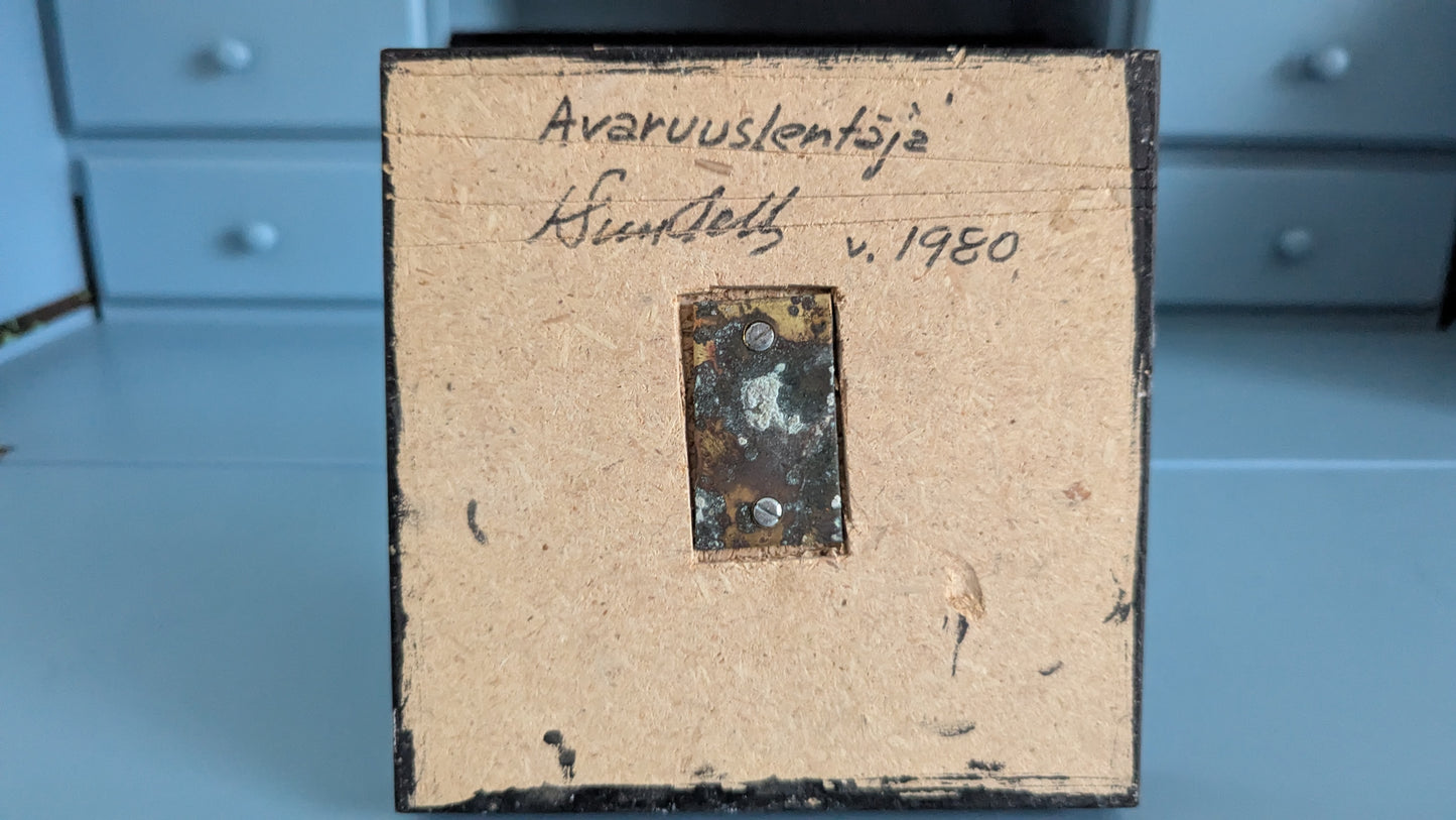 Kalevi Sundell - Avaruuslentäjä (Signeerattu Kipsipatsas (1980)