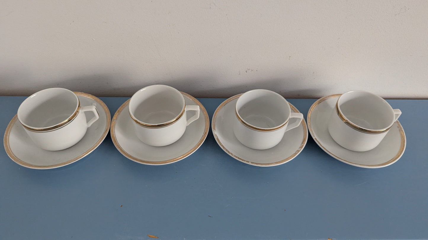 Arabia OE-Mallin Kultaraita Kahviastiasto Neljälle Hengelle (8-osainen)