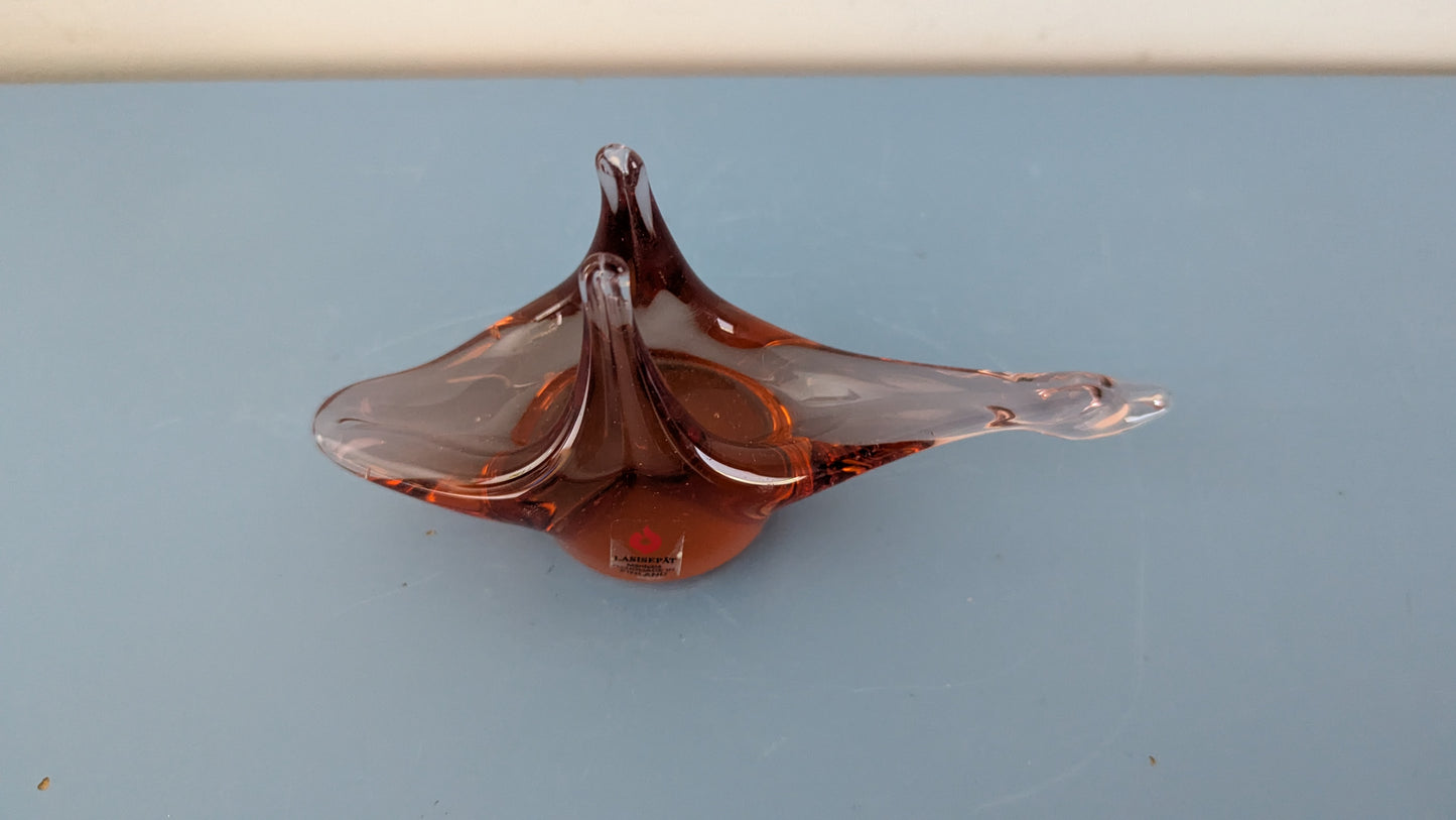 Taidelasisepät Oy - Lentoon Lähtevä Joutsen (Valmistajan Tarralla)