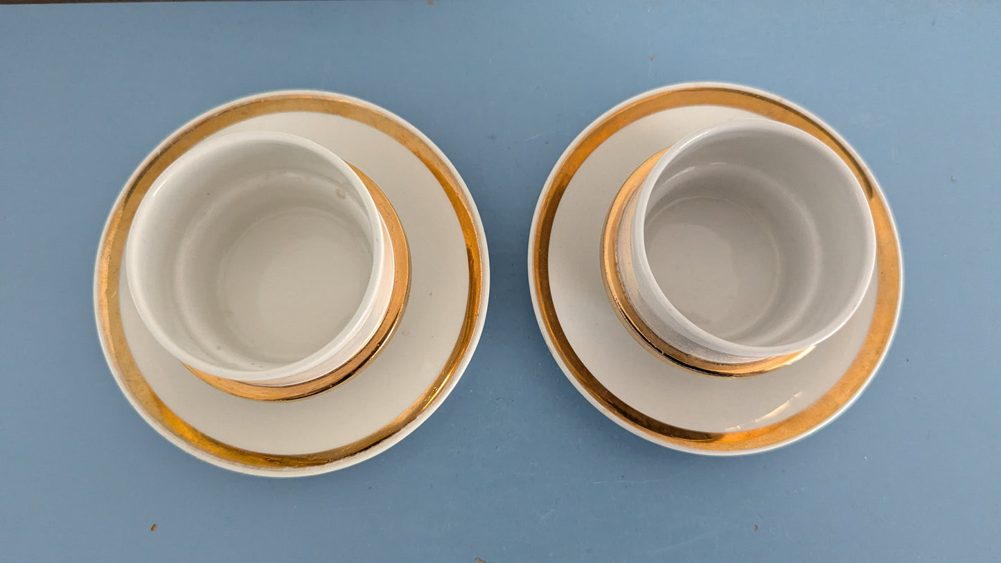 Arabia Kultavanne Mokka-astiasto Kahdelle Hengelle (4-osaa, 1966-1972, Göran Bäck)