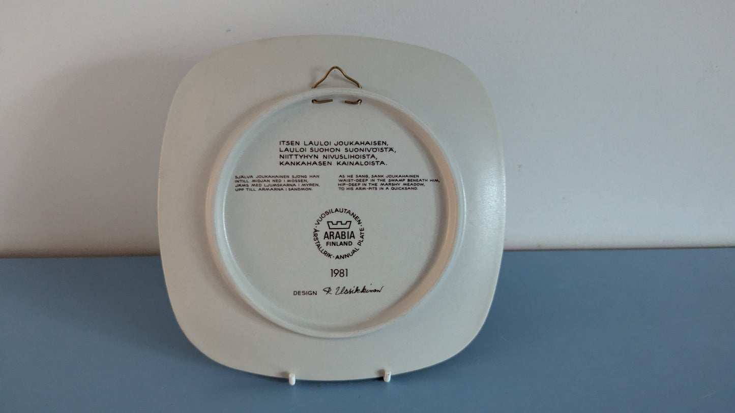 Arabia Kalevala Vuosilautanen 1981 (Raija Uosikkinen)