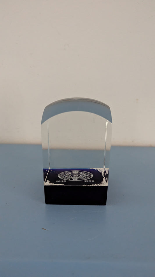 Iittala - Helsingin Yliopisto 350-Vuotta Paperipaino (1990, Sign. Valto Kokko)