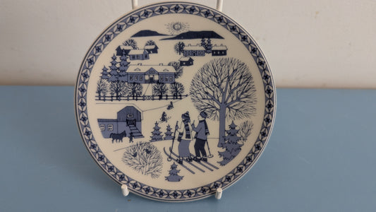 Arabia Talvi Seinälautanen (Raija Uosikkinen)