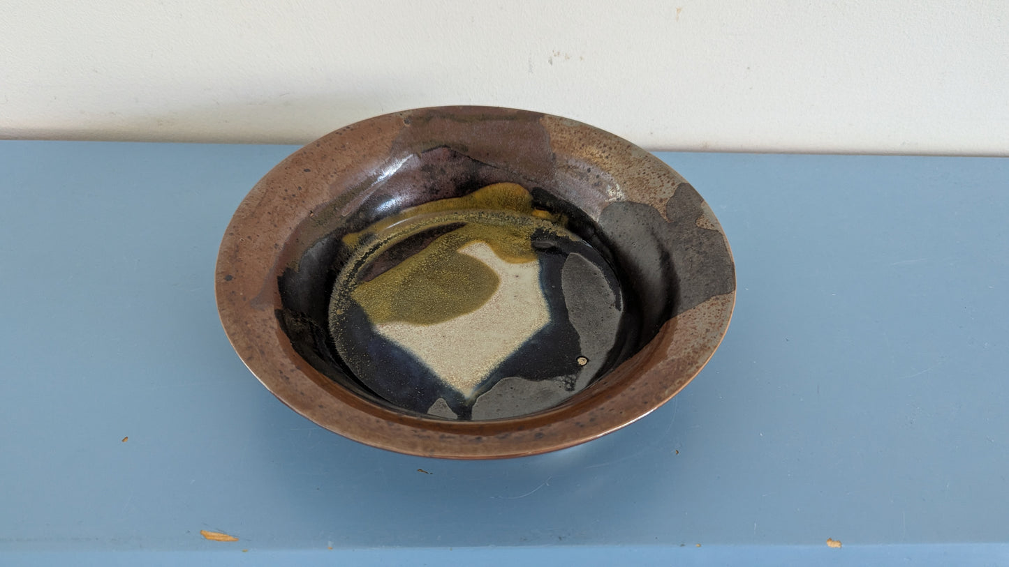 Alamaan Keramiikka - Syvälautanen (1974-1980-luvun Alku, Sign. Liisa Hallamaa)