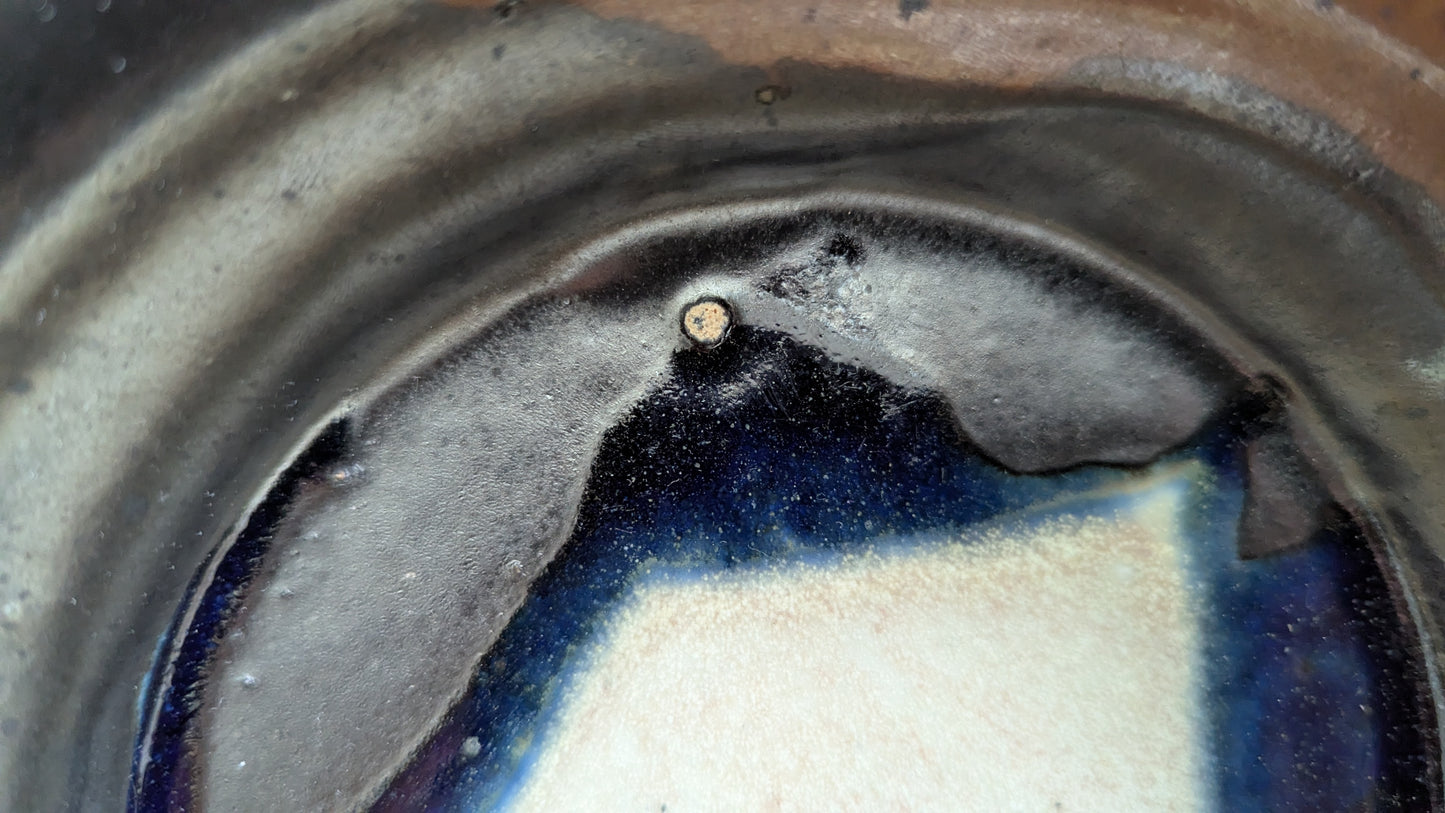 Alamaan Keramiikka - Syvälautanen (1974-1980-luvun Alku, Sign. Liisa Hallamaa)