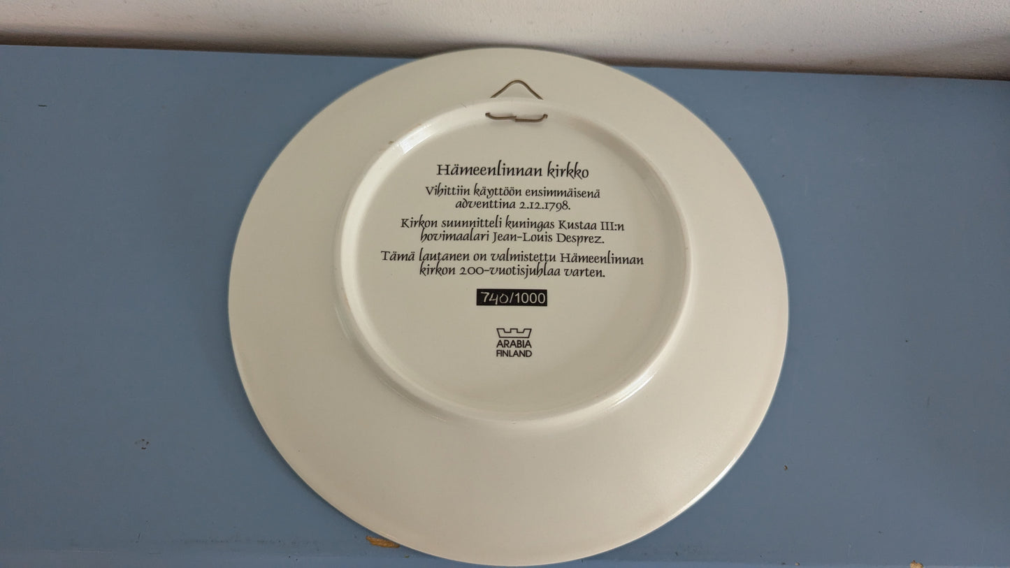 Arabia - Hämeenlinnan Kirkko 200 Vuotta Seinälautanen (1998, Numeroitu 740/1000)