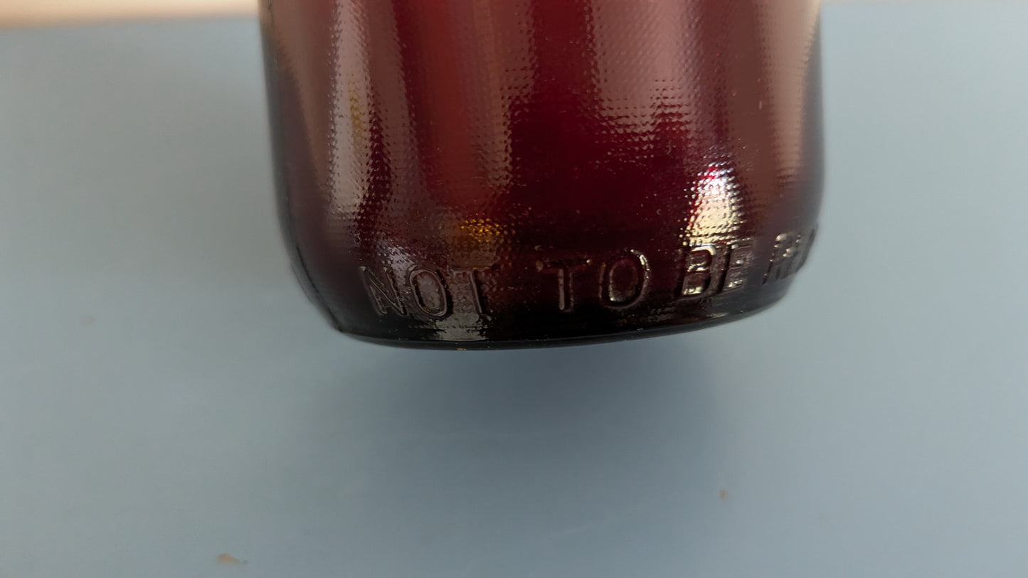 Anchor Hocking - Royal Ruby Olutpullo / Schlitz-pullo (1949–1963. 1 Litra)