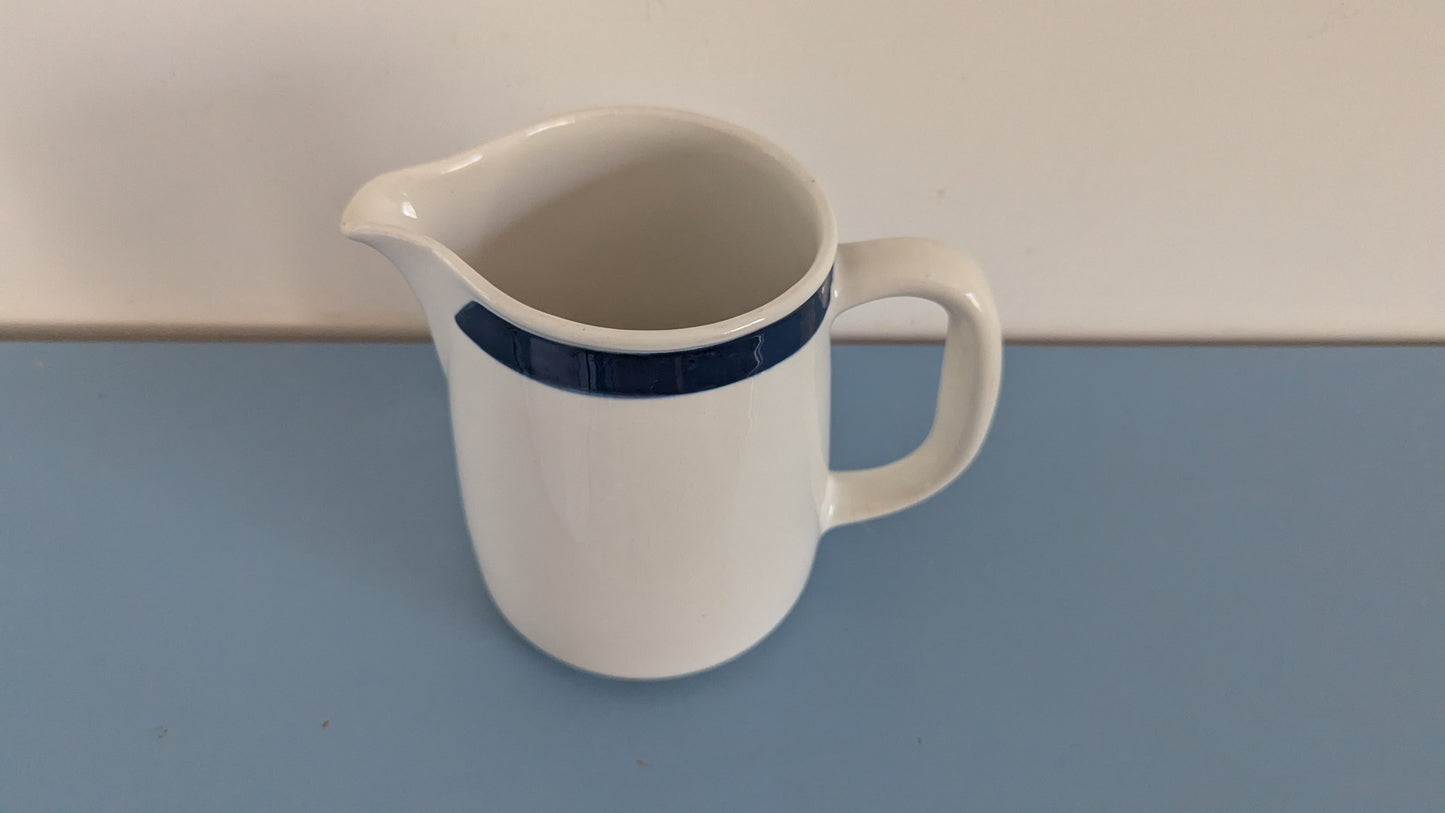 Arabia Mirja Maitokannu / Kannu (1962-1972, Kaj Franck)