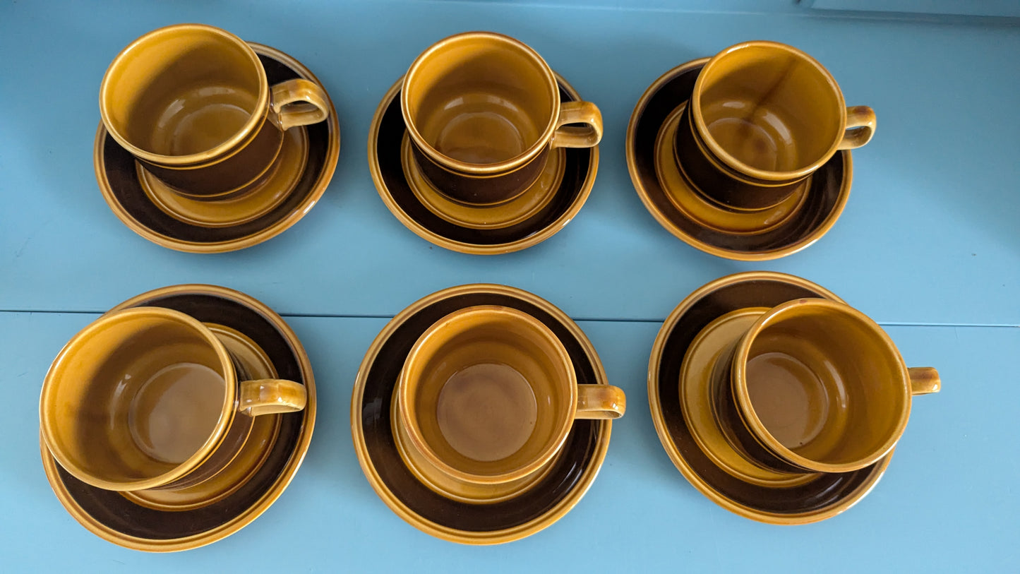 Staffordshire / Royal Alma - Kahviastiasto Kuudelle Hengelle (12-osaa, 1970-luku)