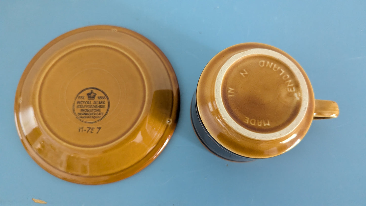 Staffordshire / Royal Alma - Kahviastiasto Kuudelle Hengelle (12-osaa, 1970-luku)