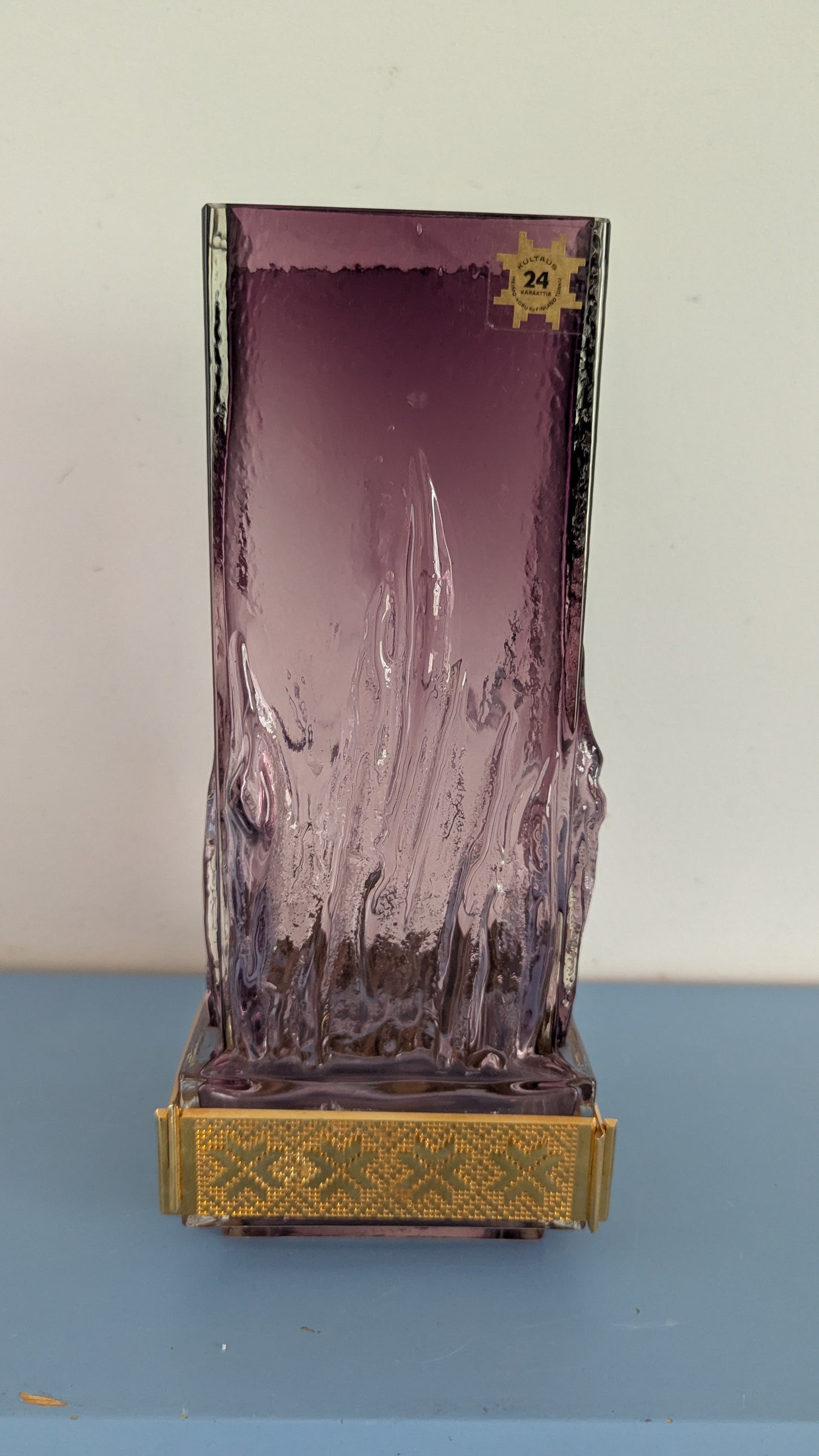 Kumela Liekki Maljakko (ISO, 1970-luku, Signeerattu, Eino Vänni)