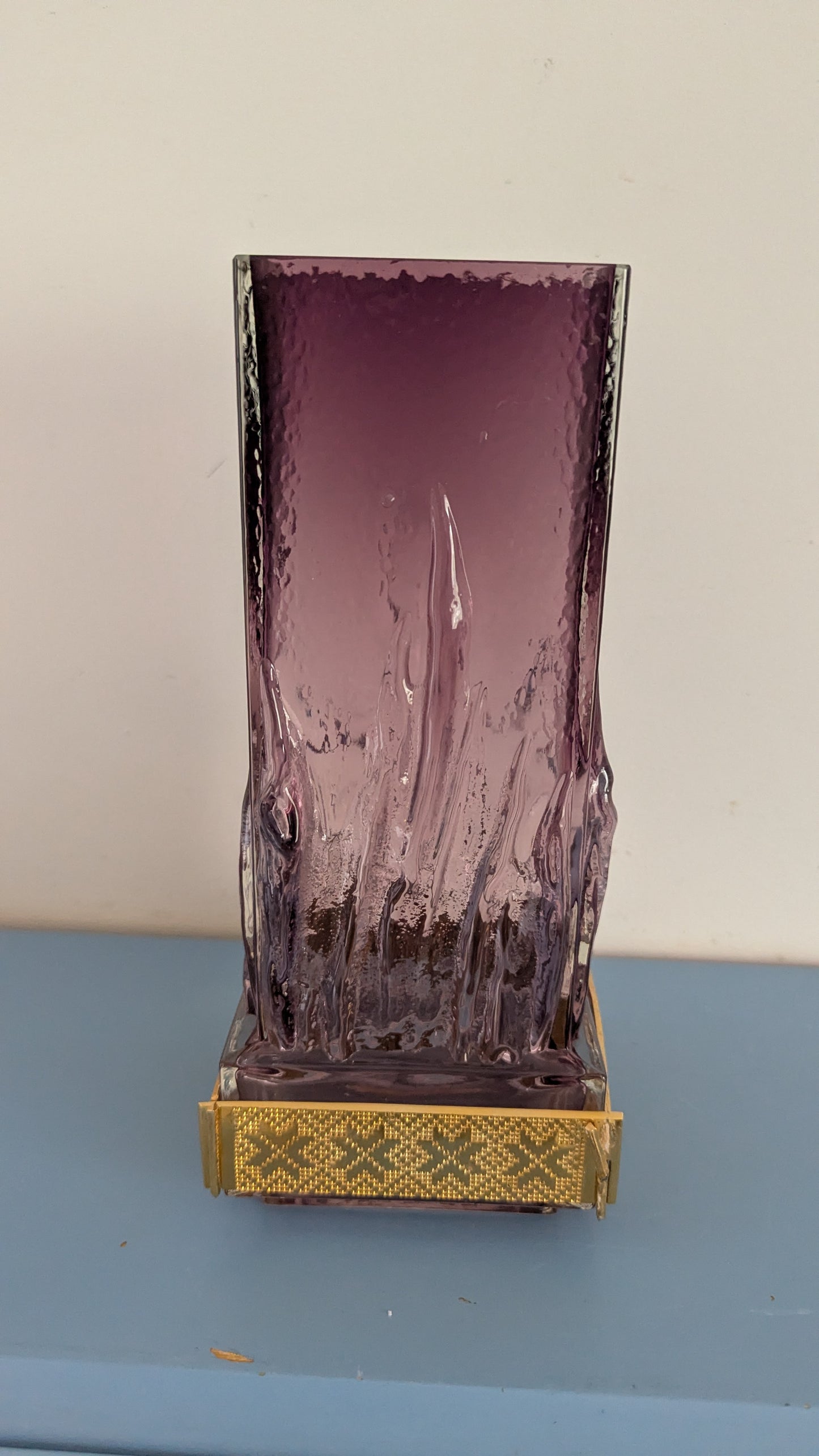 Kumela Liekki Maljakko (ISO, 1970-luku, Signeerattu, Eino Vänni)