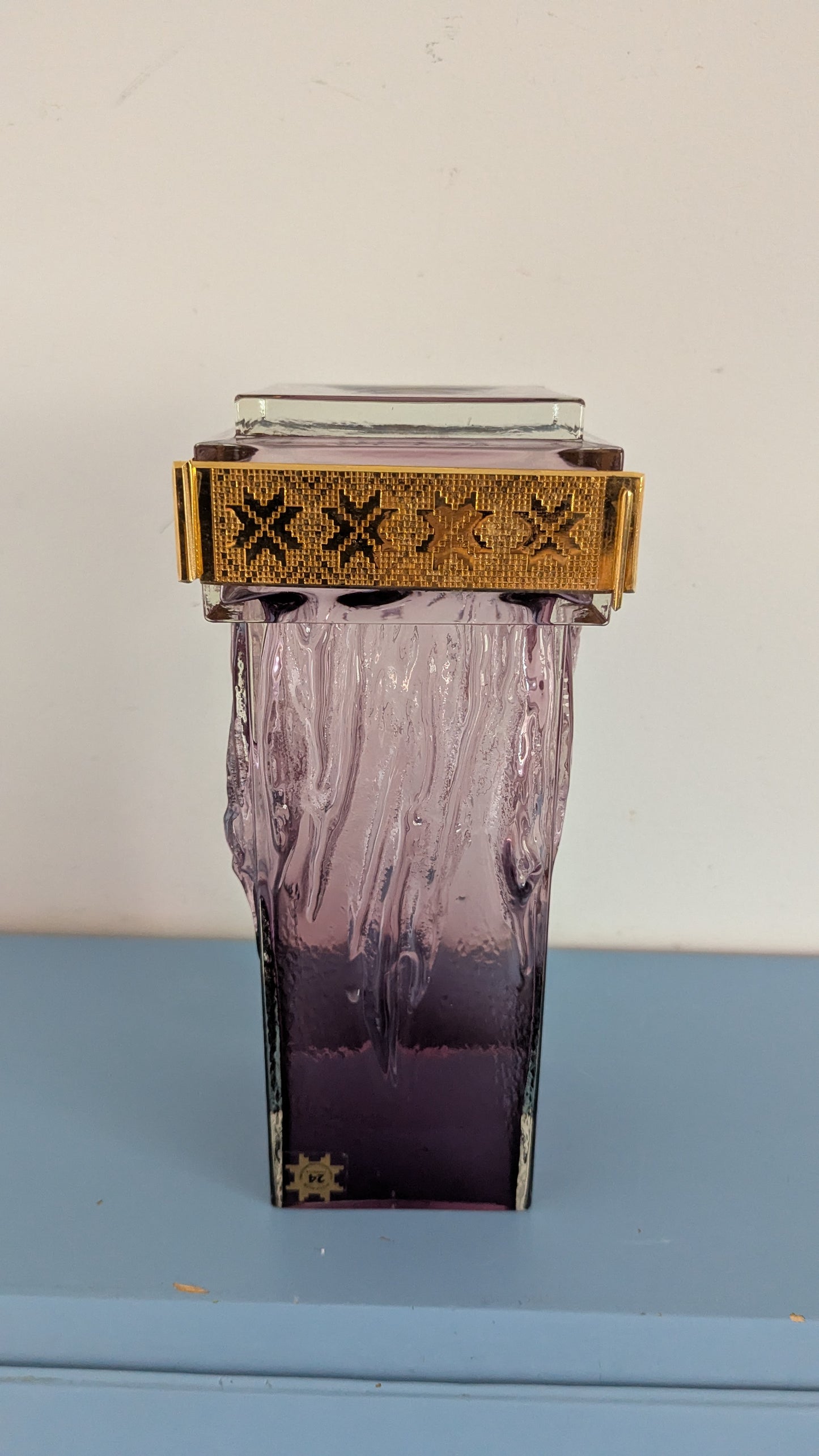 Kumela Liekki Maljakko (ISO, 1970-luku, Signeerattu, Eino Vänni)