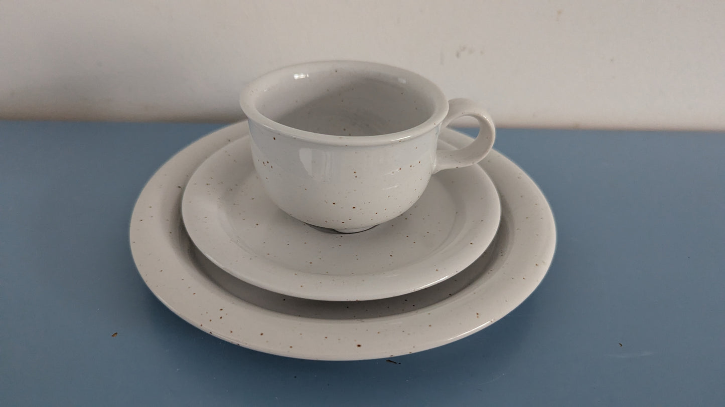 Pentik Menu Kahviastiasto Kuudelle Hengelle (18-osaa, 1984-1987, Peter Winquist)