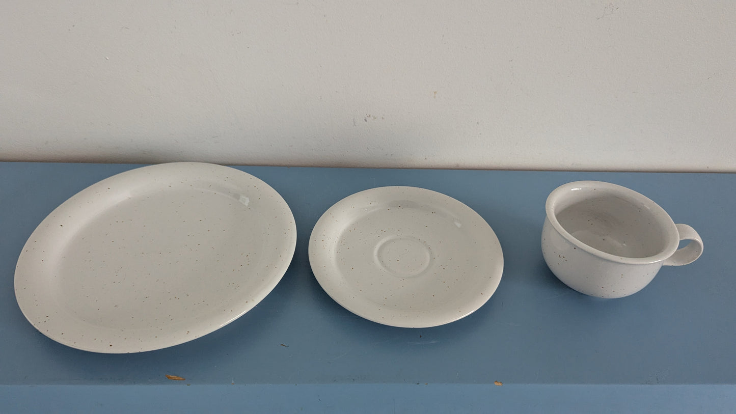 Pentik Menu Kahviastiasto Kuudelle Hengelle (18-osaa, 1984-1987, Peter Winquist)