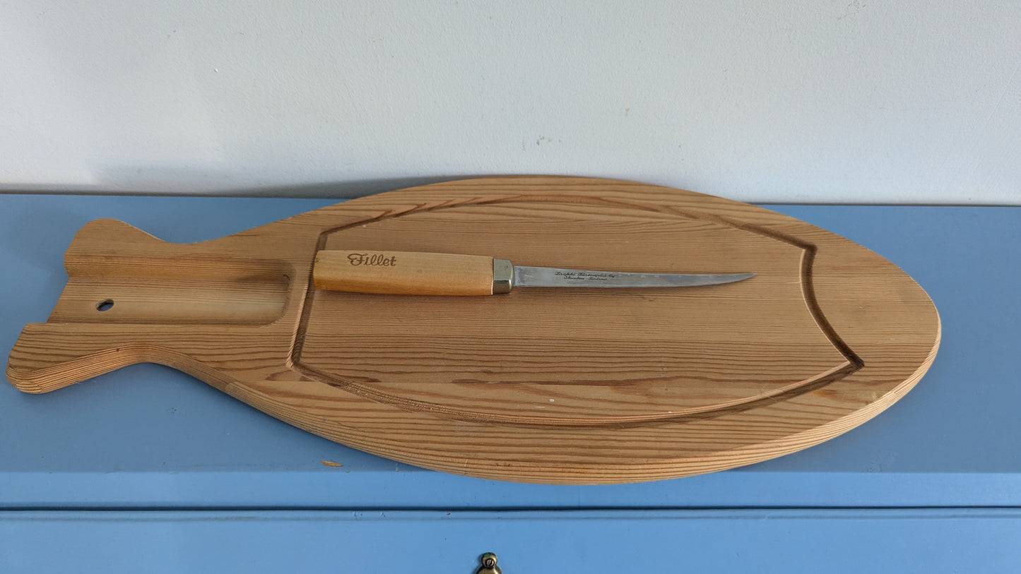 Iisakki Järvenpää Fileointilauta ja Eemeli Fileointiveitsi (Fillet)