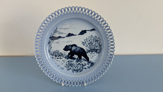 Bing & Grondahl Eläimiä Aamunkoitteessa - Karhu Vaelluksella Seinälautanen