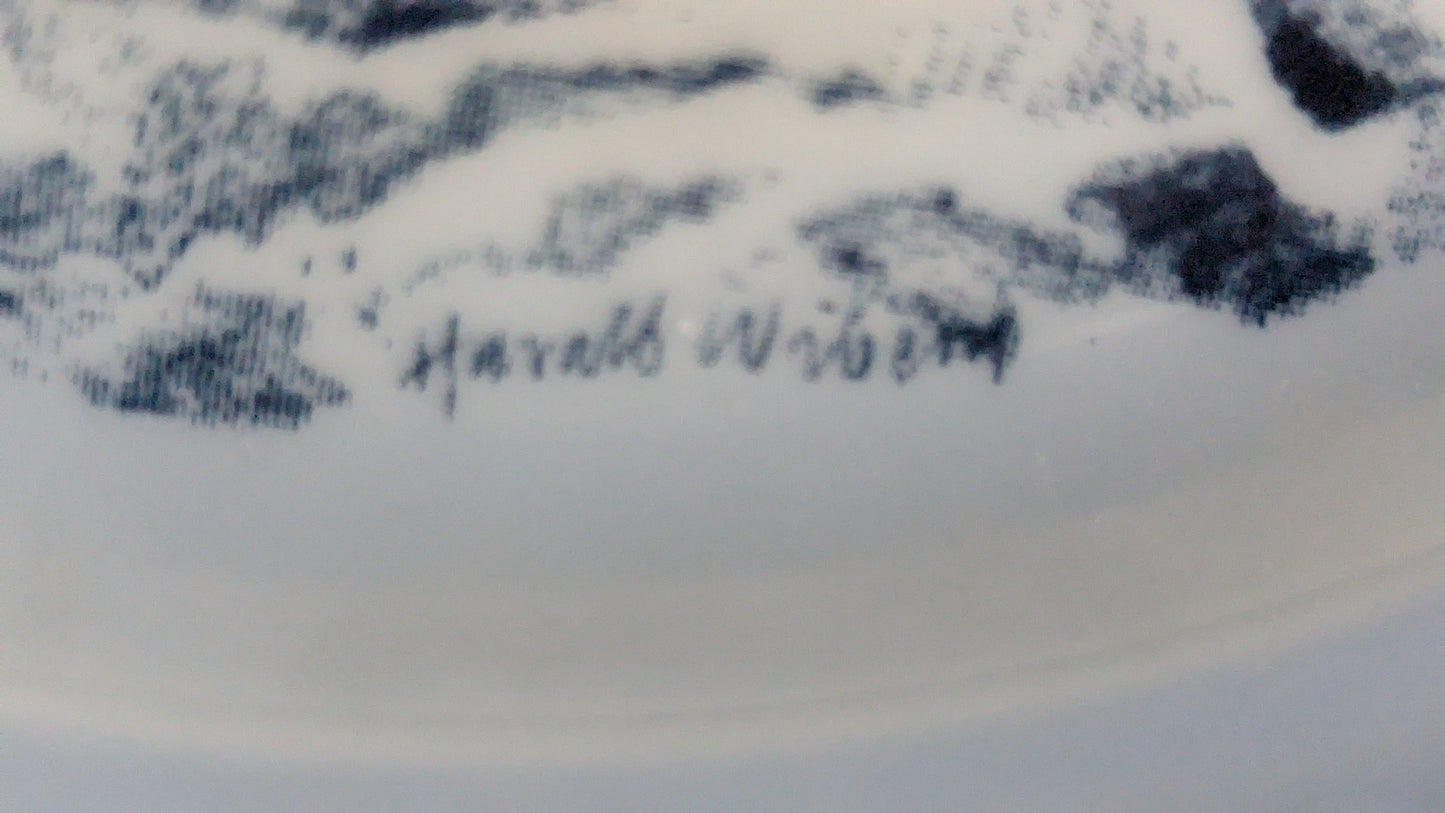 Bing & Grondahl Eläimiä Aamunkoitteessa - Joutsenia Luodon Yllä Seinälautanen