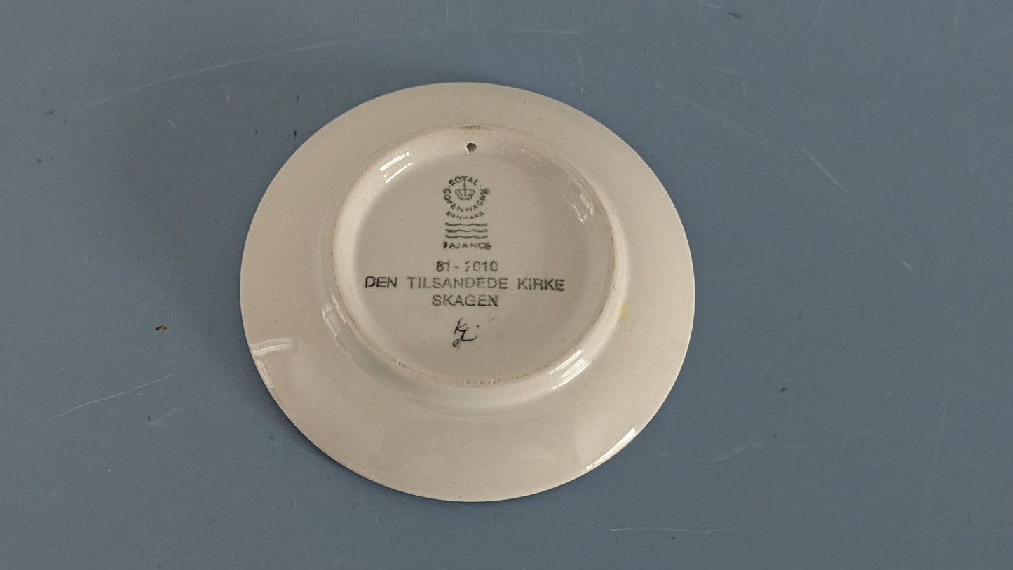 Royal Copenhagen Hiekkakirkko, Skagen - 2010 Sarjan Seinälautanen (Nro. 81)