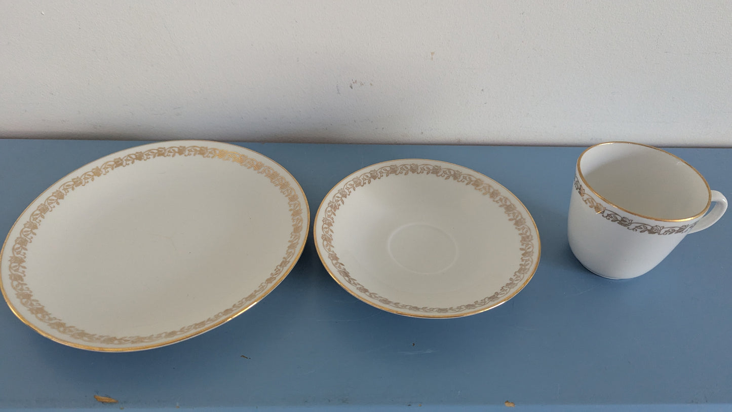 Rörstrand Lenita Kahviastiasto Kymmenelle Hengelle (30-osainen)