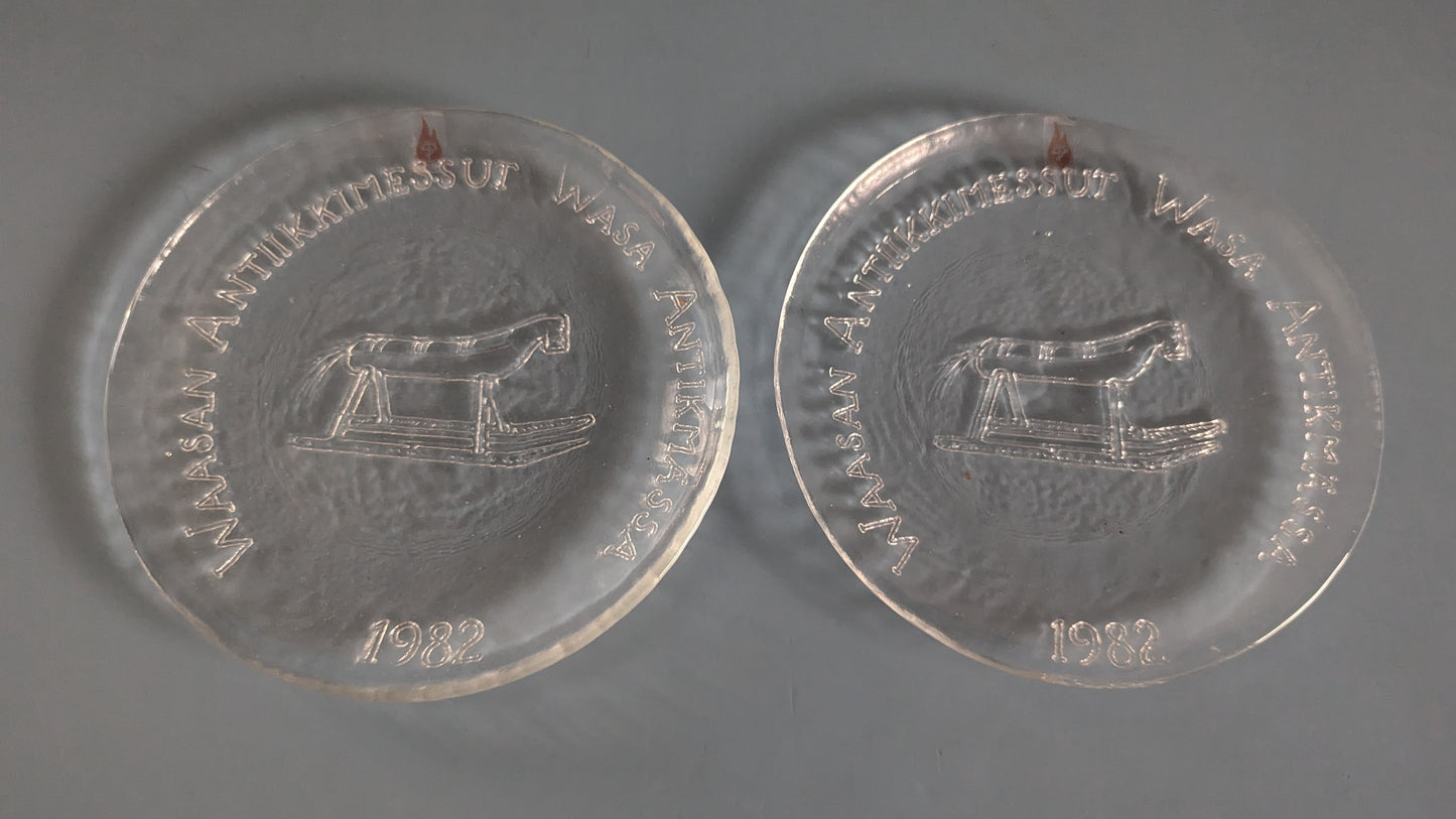 Ilmajoen Lasi - Waasan Antiikkimessut 1982 Leipälautanen / Leivoslautanen (2kpl)