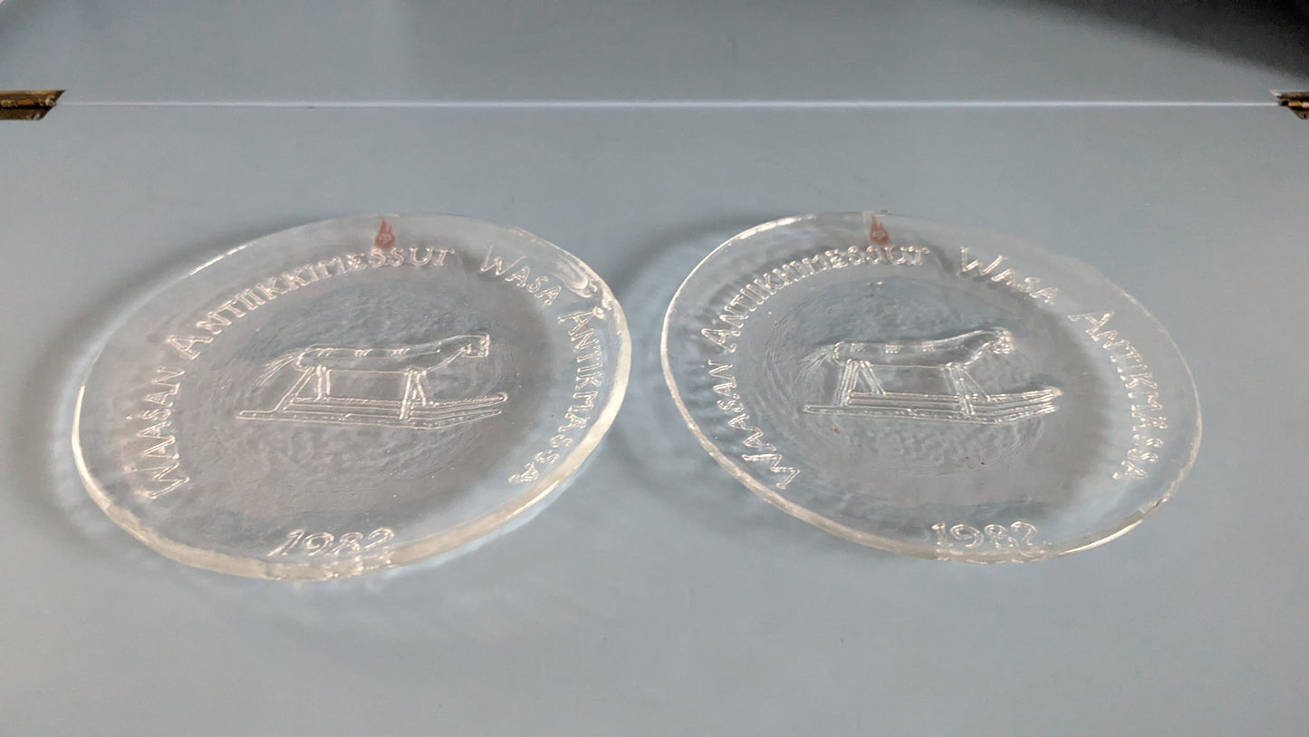 Ilmajoen Lasi - Waasan Antiikkimessut 1982 Leipälautanen / Leivoslautanen (2kpl)