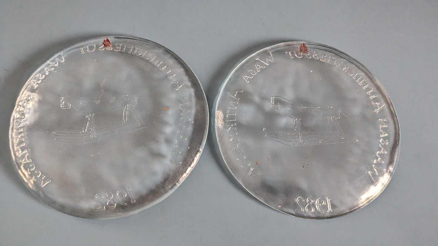 Ilmajoen Lasi - Waasan Antiikkimessut 1982 Leipälautanen / Leivoslautanen (2kpl)