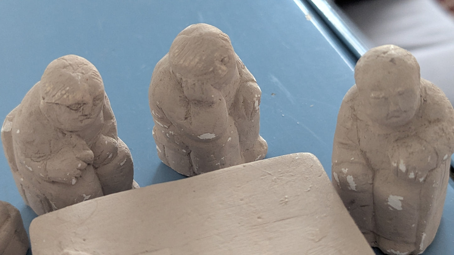 Sven Lundqvist - Votering / Äänestys (Signeerattu Kipsiveistos)