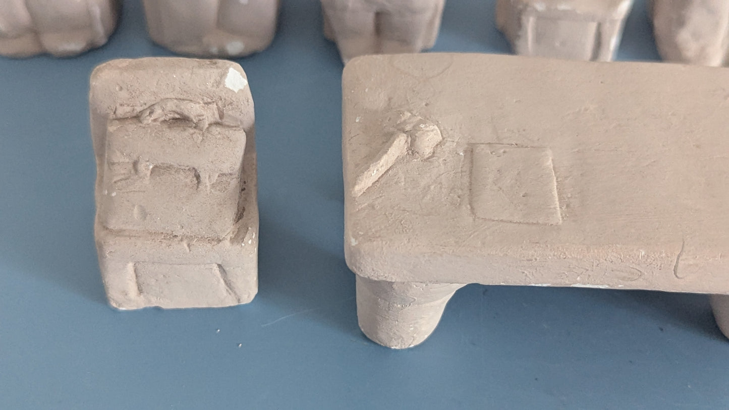 Sven Lundqvist - Votering / Äänestys (Signeerattu Kipsiveistos)