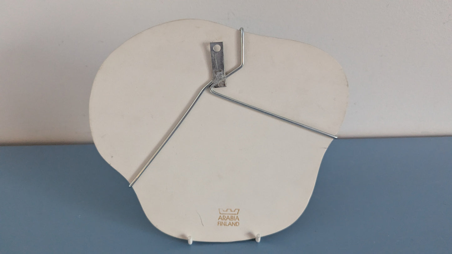 Arabia Lilja Seinälaatta (1990, Heljä Liukko-Sundström)