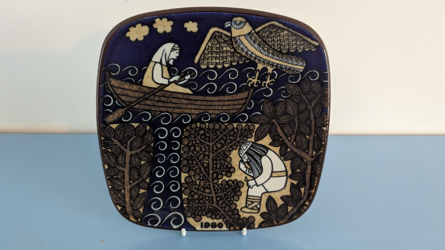 Arabia Kalevala Vuosilautanen 1980 (Raija Uosikkinen)