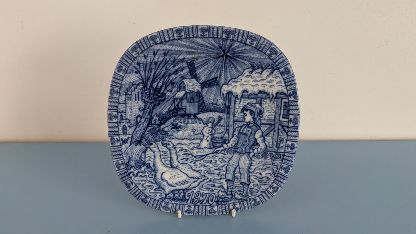 Rörstrand Nils Hanhien Kanssa 1970 Joululautanen (Gunnar Nylund)