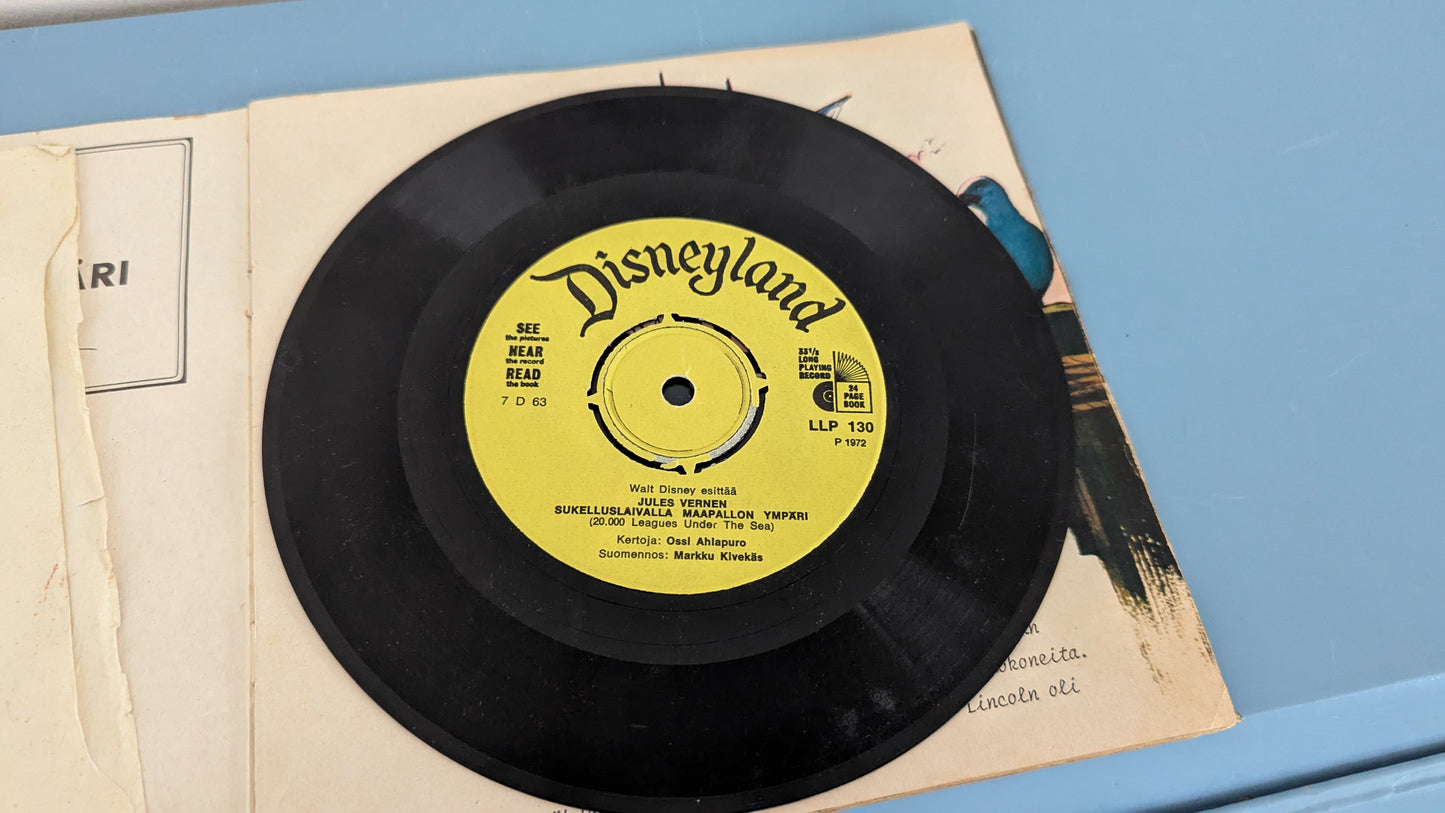 Walt Disney - Jules Verne 'n Sukelluslaivalla Maapallon Ympäri LP (1972)