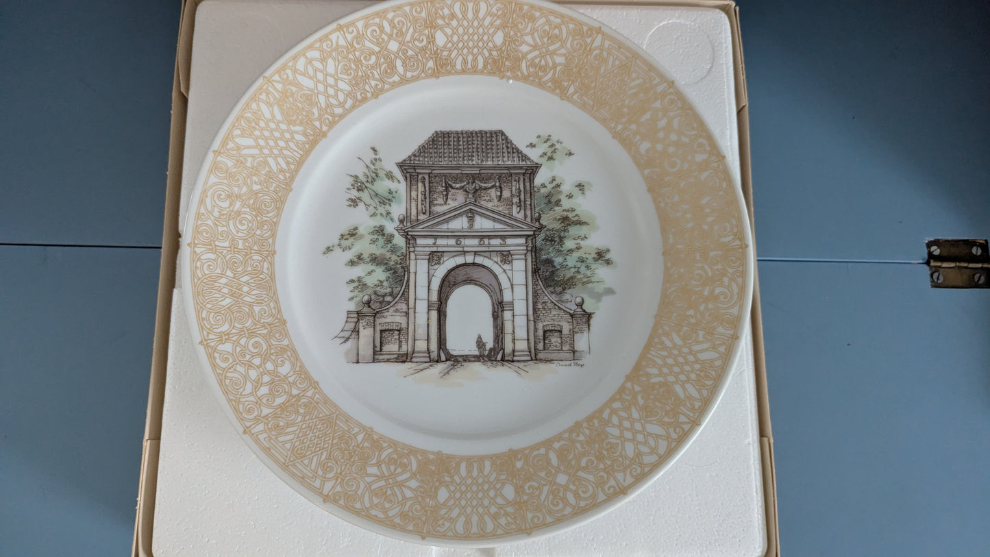 Royal Copenhagen Kastelletin Portti Seinälautanen (1977, Alk. Paketissa)