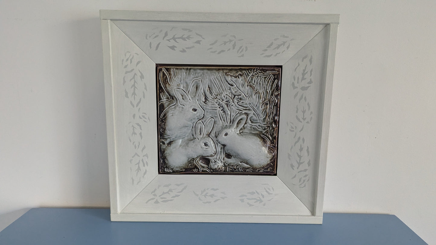 Pentik Pupu Reliefi / Seinätaulu (ISO, Signeerattu, Henrik Allert)