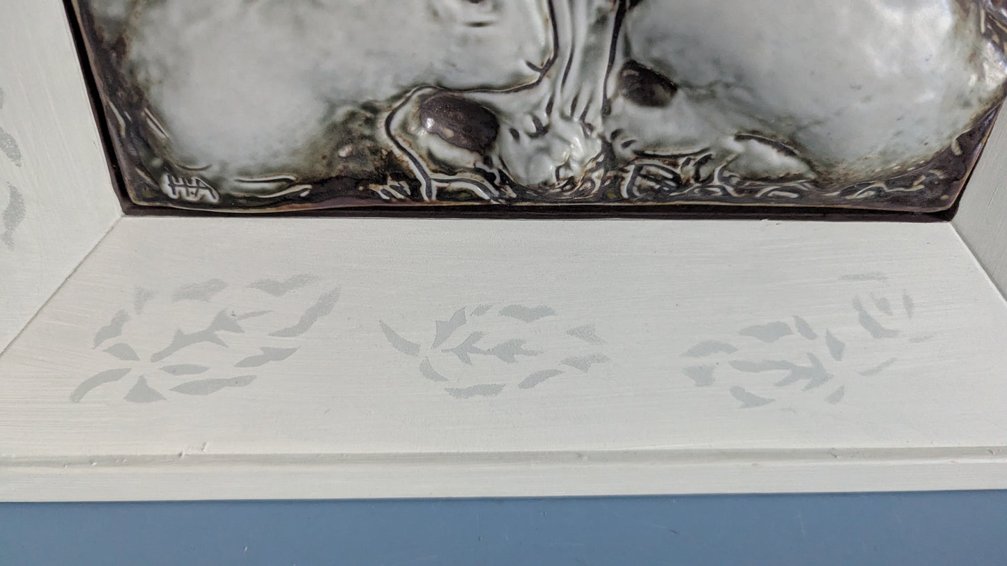 Pentik Pupu Reliefi / Seinätaulu (ISO, Signeerattu, Henrik Allert)