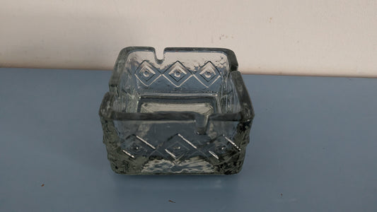 Riihimäen Lasi - 5634 Tuhka-astia (1967-1968, Tamara Aladin)