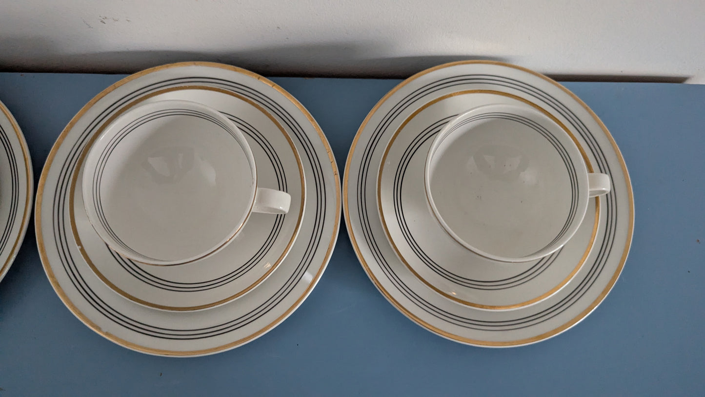 Arabia Minerva Kahviastiasto Neljälle Hengelle (12-osaa, 1953-1964, Olga Osol)