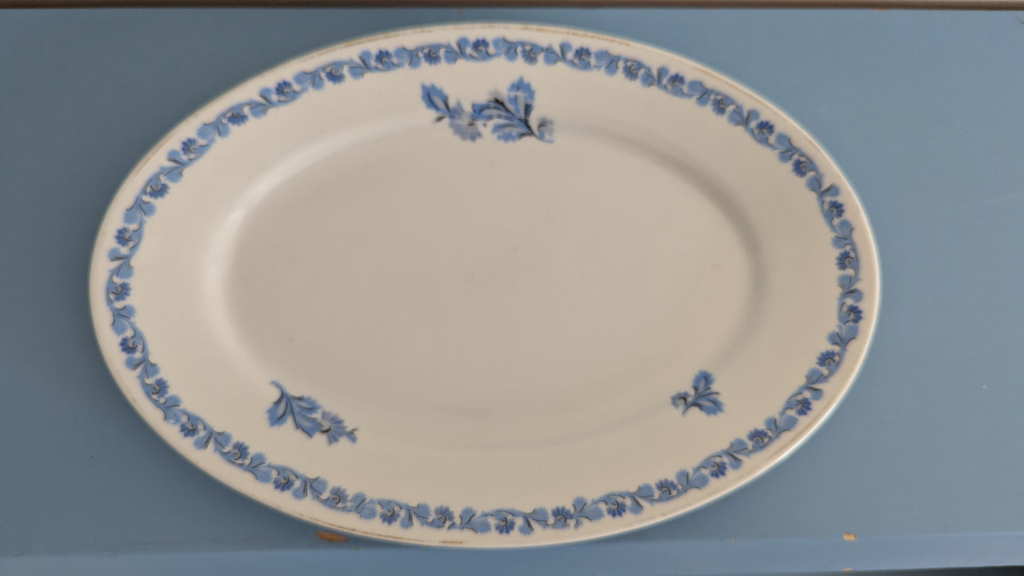 Arabia 7329 Soikea Tarjoiluvati (1930-1932, AAA-leima)