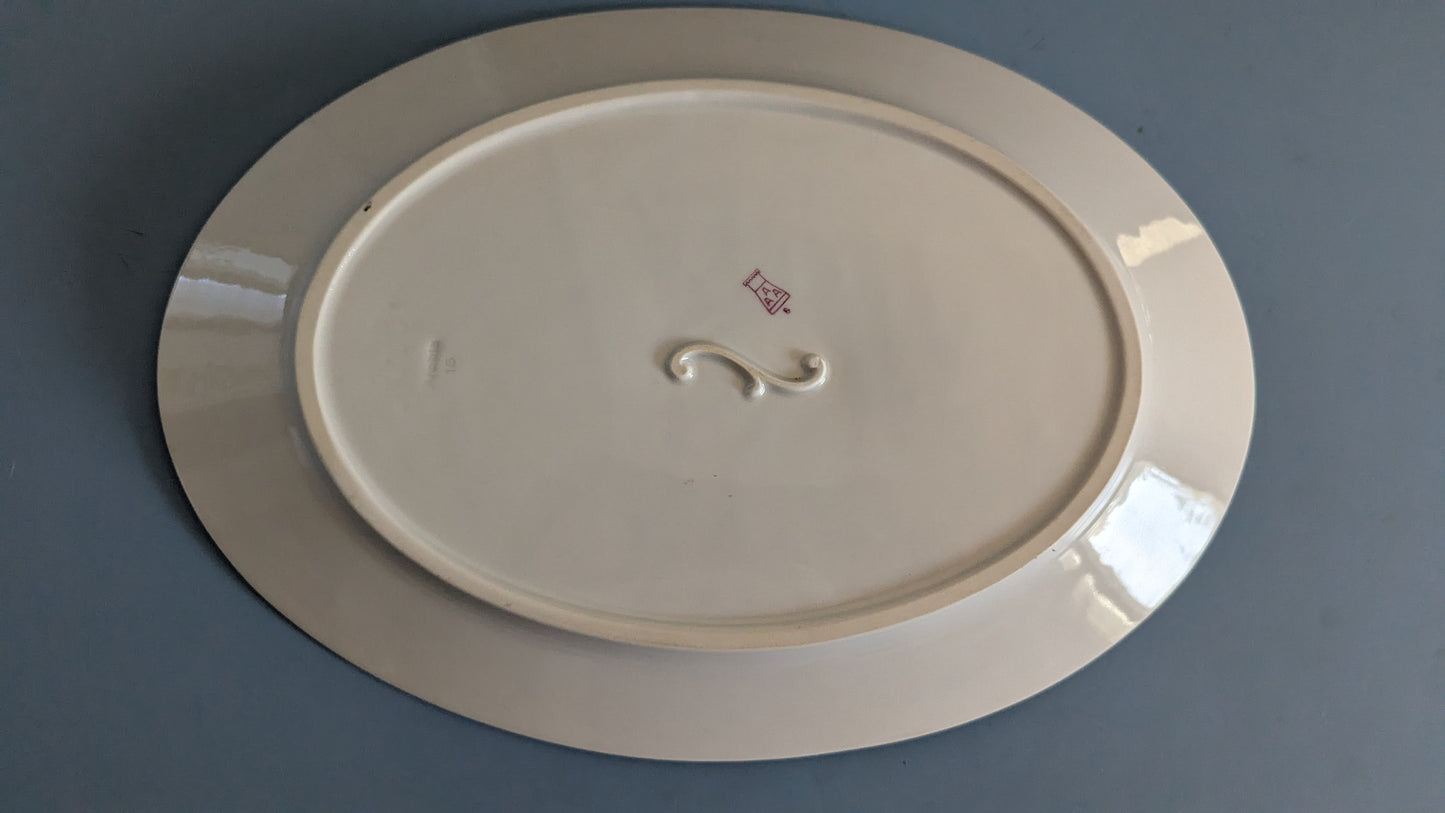 Arabia 7329 Soikea Tarjoiluvati (ISO, 1930-1932, AAA-leima)