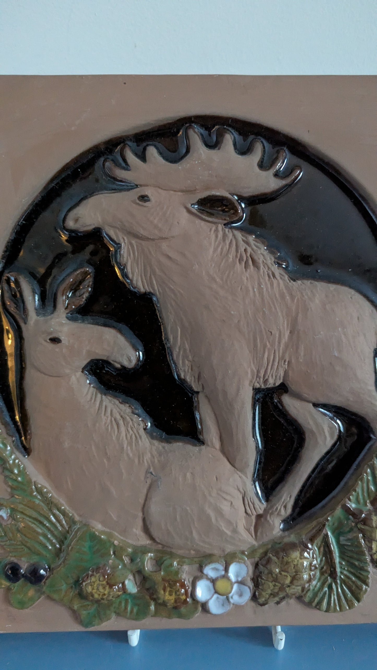 Jie Gantofta - 213 / Hirvi Seinälaatta (Solveig Nyqvist)